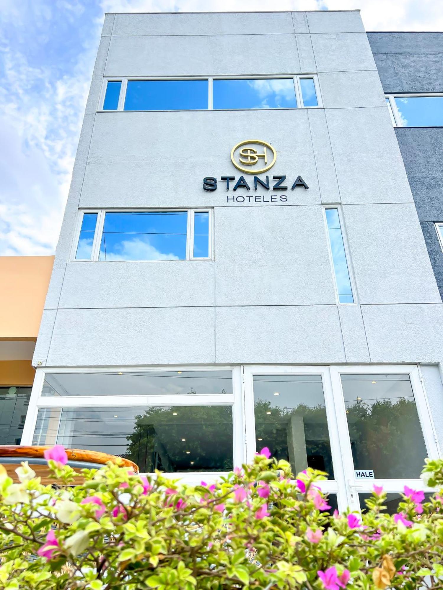 Stanza Hotel Монтерія Екстер'єр фото