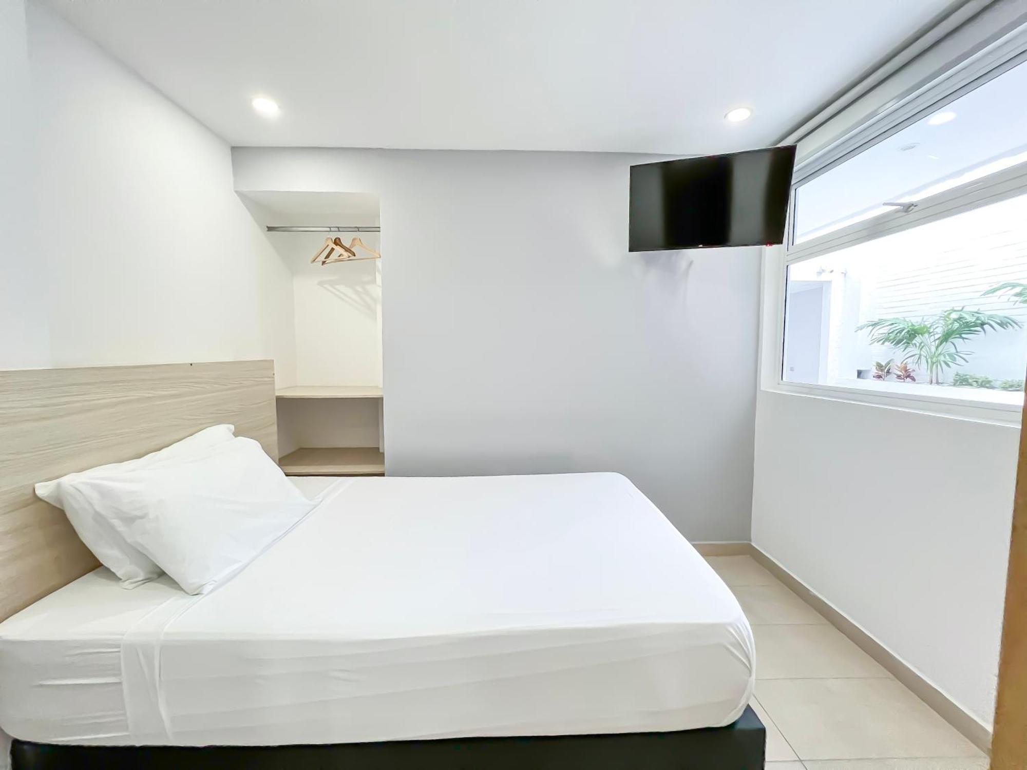 Stanza Hotel Монтерія Екстер'єр фото